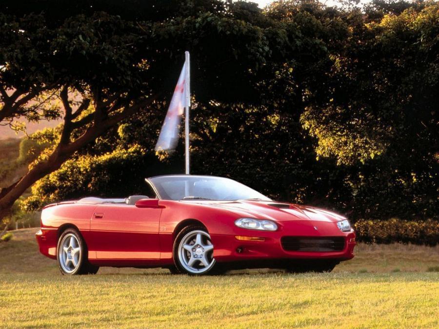  Chevrolet Camaro Z28 Convertible 1998 года  (фото 6 из 12)